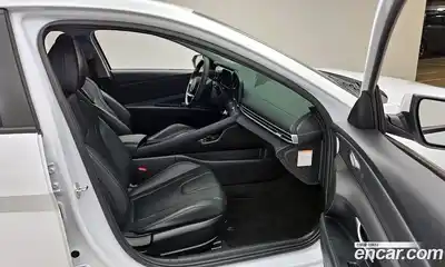 Hyundai Avante 2024 1.6 Автомат в Москве № 449934, миниатюра 11