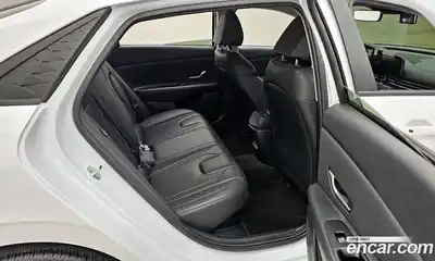 Hyundai Avante 2024 1.6 Автомат в Москве № 449934, миниатюра 12