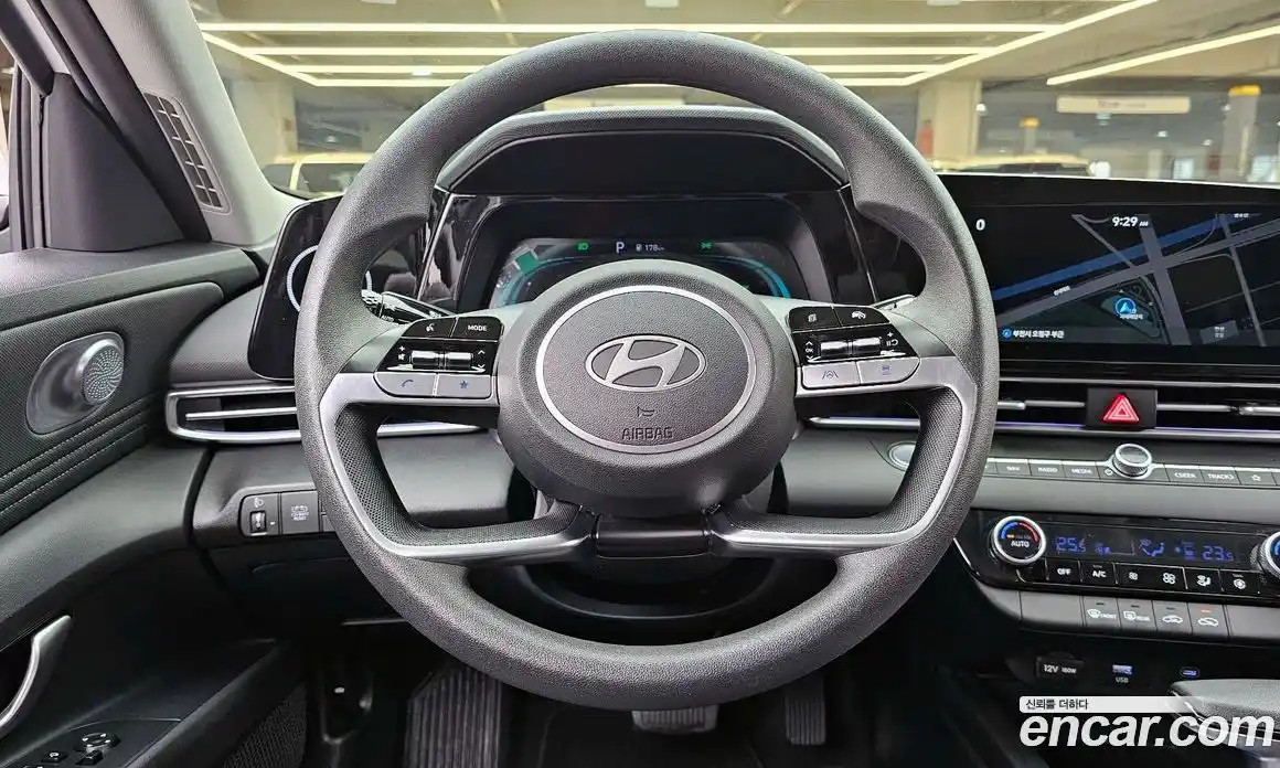 Hyundai Avante 2024 1.6 Автомат в Москве № 449934, фото 13