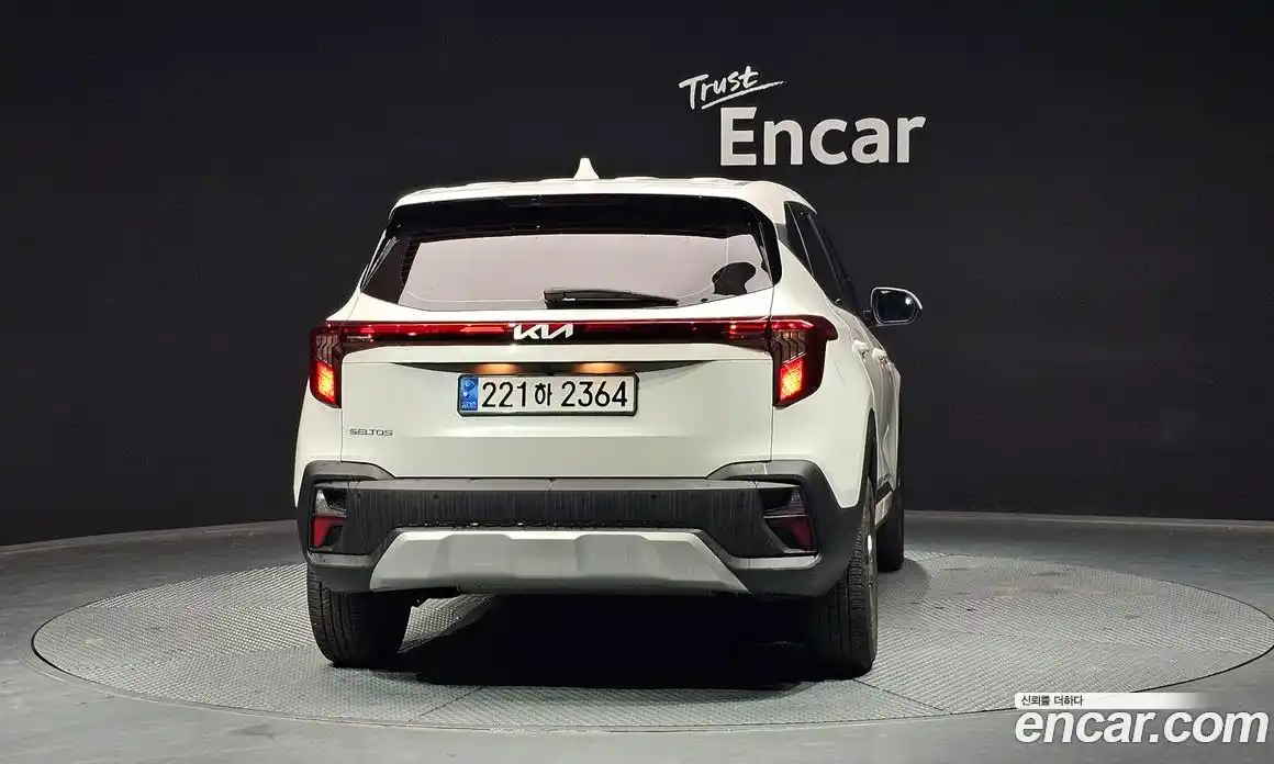 Kia Seltos 2024 1.6 Автомат в Москве № 451925, фото 4