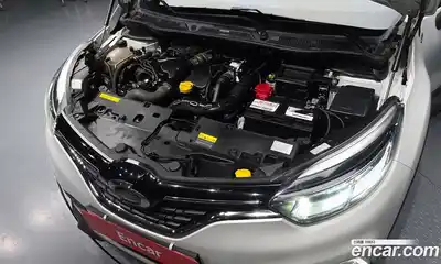 Renault QM3 2018 1.5 Автомат в Москве № 456066, миниатюра 6