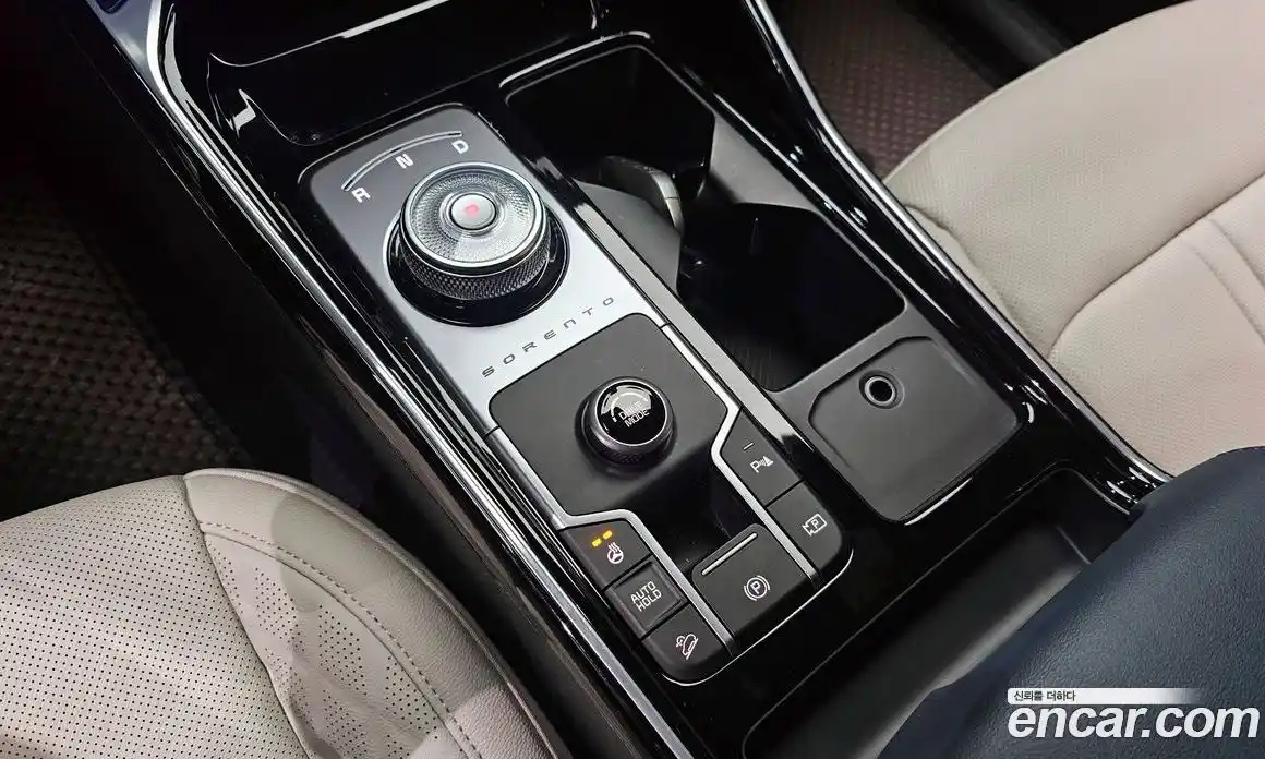 Kia Sorento 2024 1.6 Автомат в Москве № 460835, фото 9