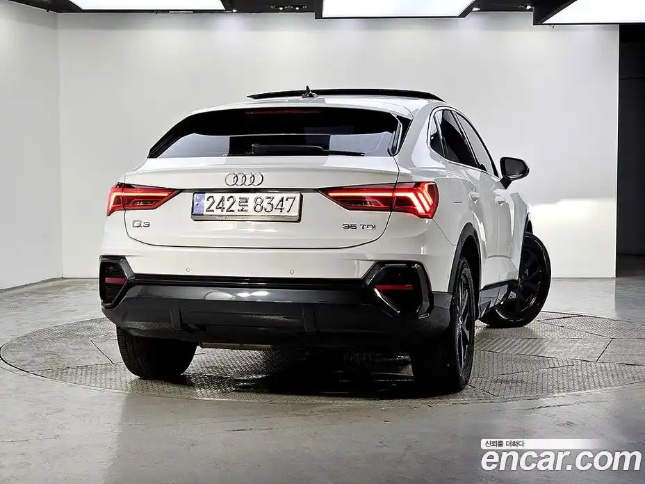 Audi Q3 2020 2.0 Автомат в Москве № 469656, фото 3
