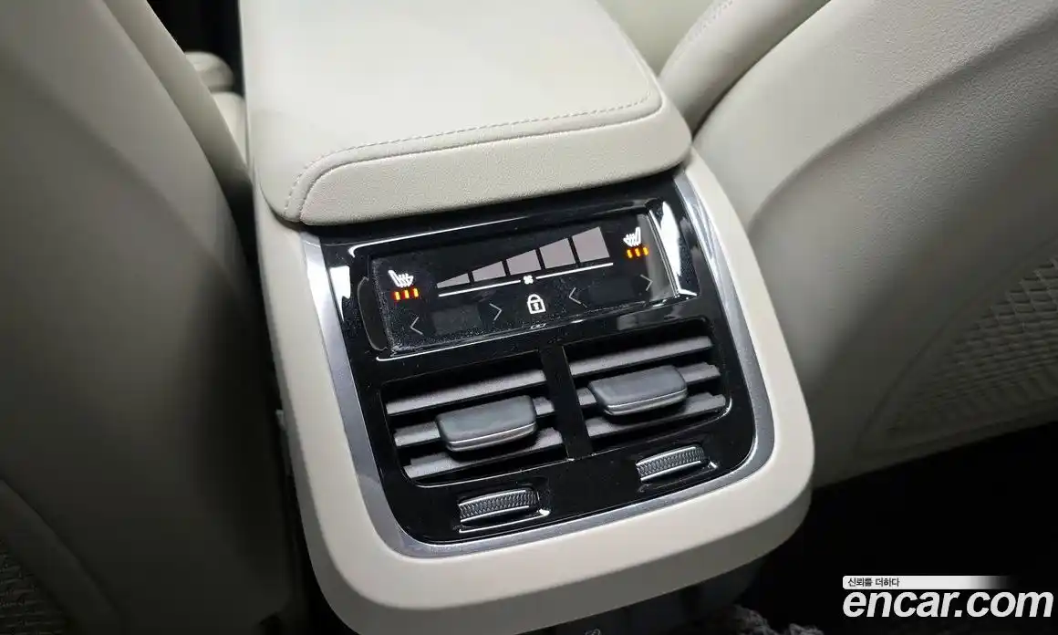 Volvo S60 2024 2.0 Автомат в Москве № 469791, фото 17