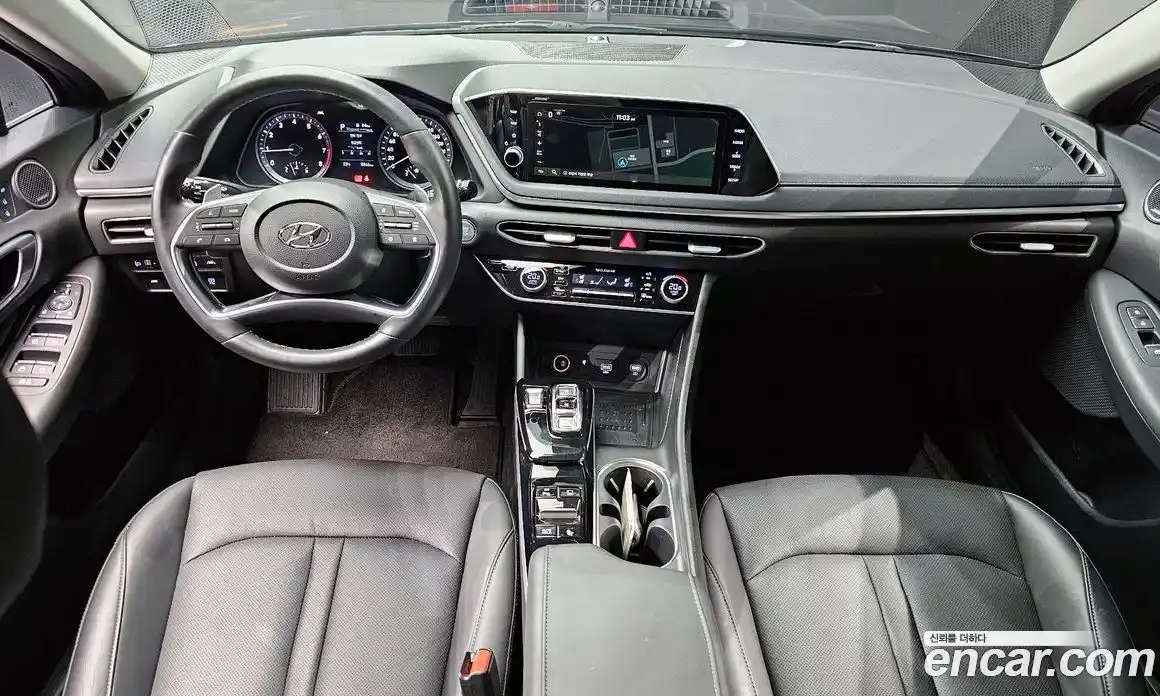 Hyundai Sonata 2020 2.0 Автомат в Москве № 47917, фото 9