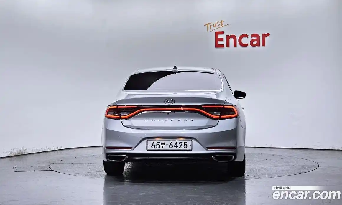 Hyundai Grandeur 2017 2.4 Автомат в Москве № 48050, фото 12