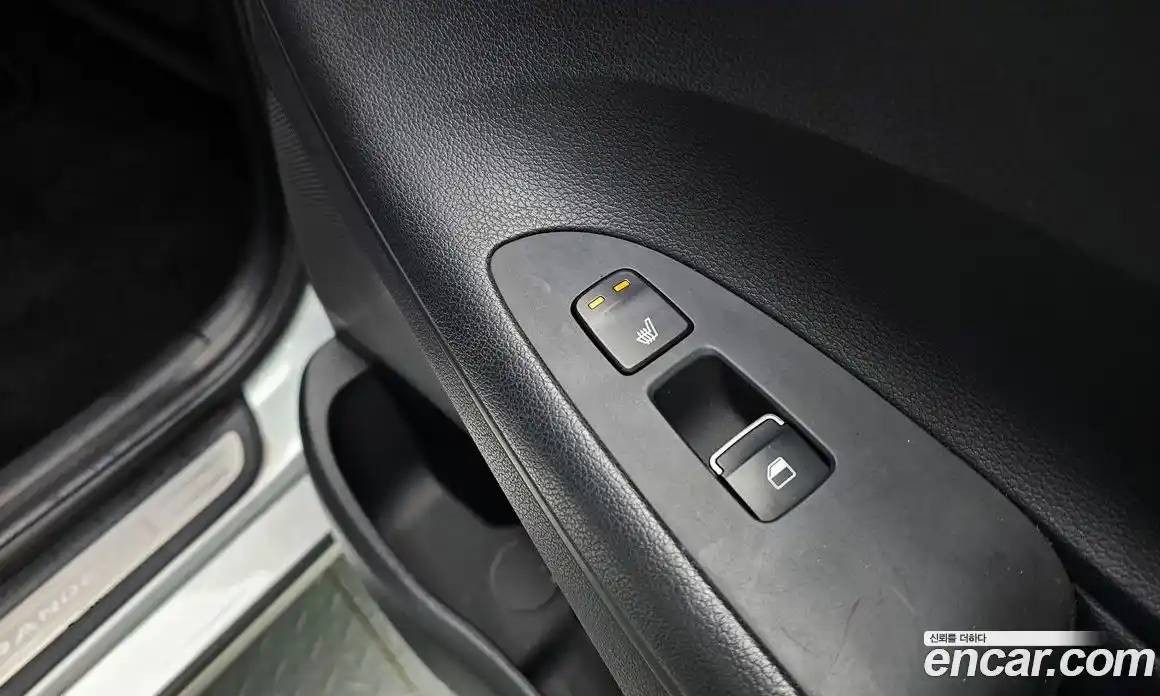 Hyundai Grandeur 2017 2.4 Автомат в Москве № 48050, фото 13