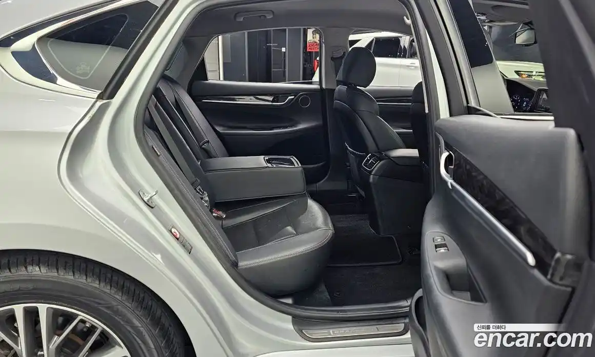 Hyundai Grandeur 2017 2.4 Автомат в Москве № 48050, фото 16