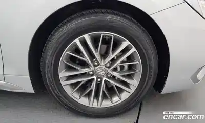 Hyundai Grandeur 2017 2.4 Автомат в Москве № 48050, миниатюра 7