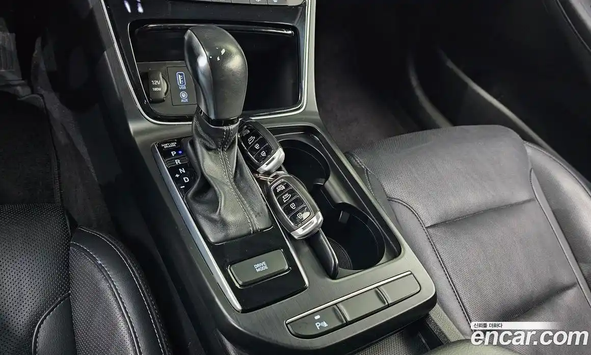 Hyundai Grandeur 2017 2.4 Автомат в Москве № 48050, фото 8