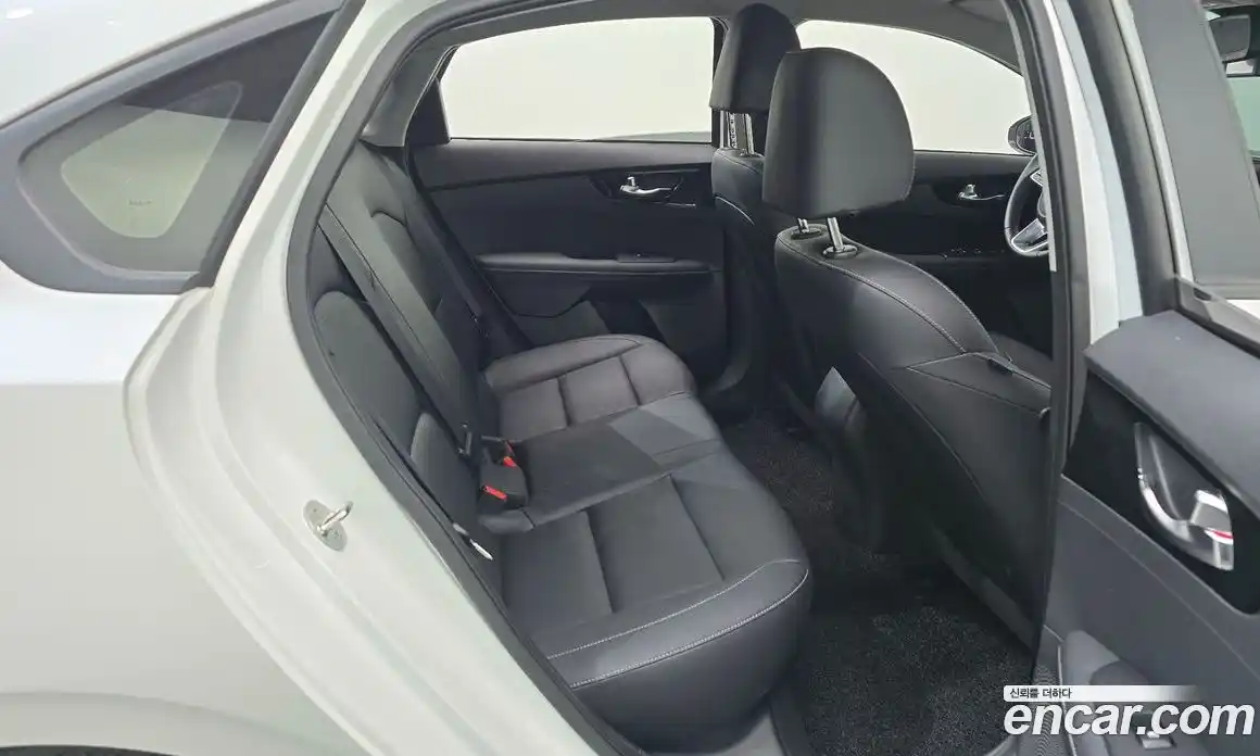 Kia K3 2023 1.6 Автомат в Москве № 50968, фото 16