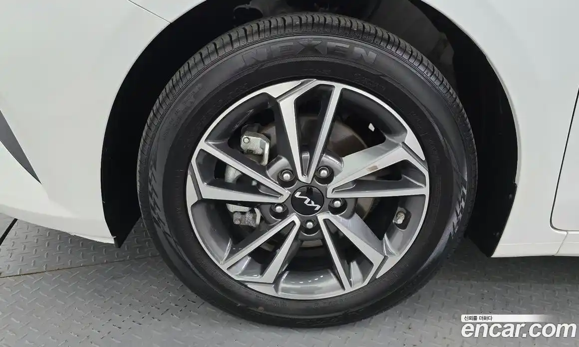 Kia K3 2023 1.6 Автомат в Москве № 50968, фото 19