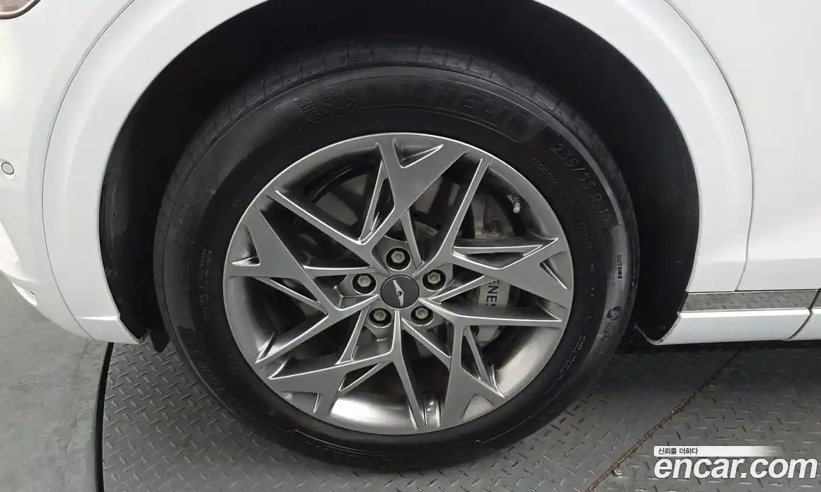 Genesis GV70 2023 2.5 Автомат в Москве № 57884, фото 20