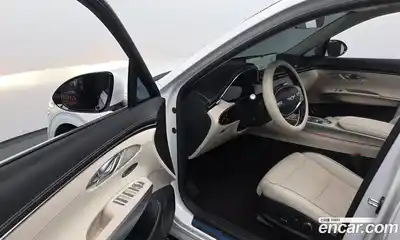 Genesis GV70 2023 2.5 Автомат в Москве № 57884, миниатюра 7