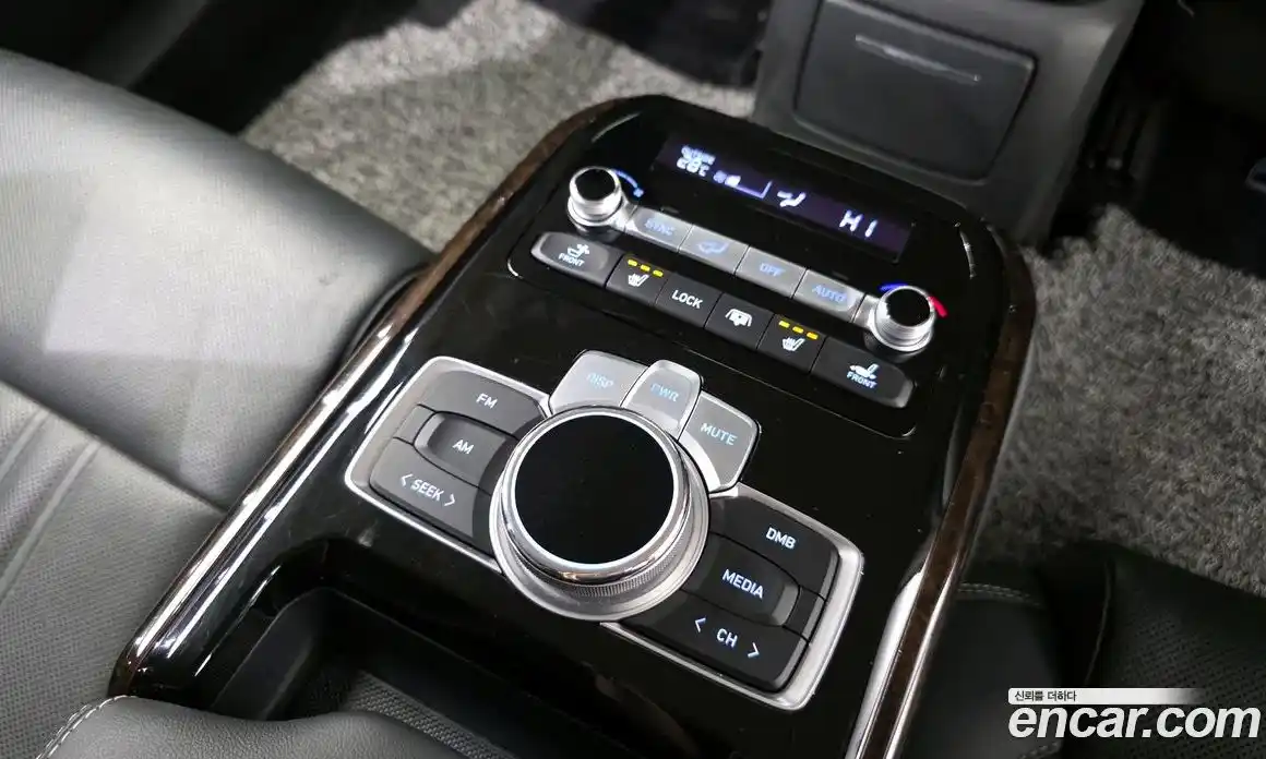 Genesis G90 2019 3.8 Автомат в Москве № 58047, фото 19