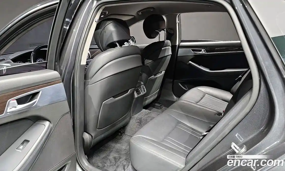 Genesis G80 2017 3.3 Автомат в Москве № 59091, фото 17