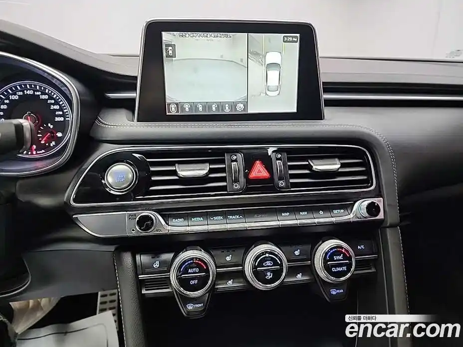 Genesis G70 2018 2.0 Автомат в Москве № 85032, фото 10