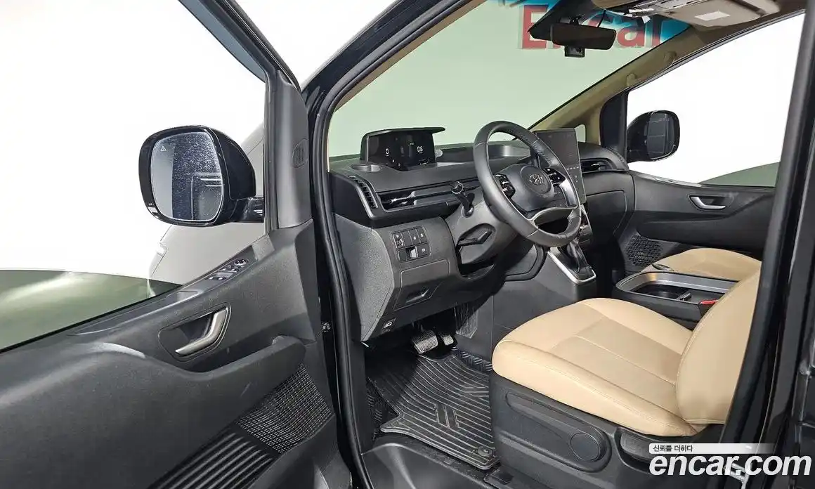 Hyundai Staria 2023 3.5 Автомат в Москве № 10287, фото 14