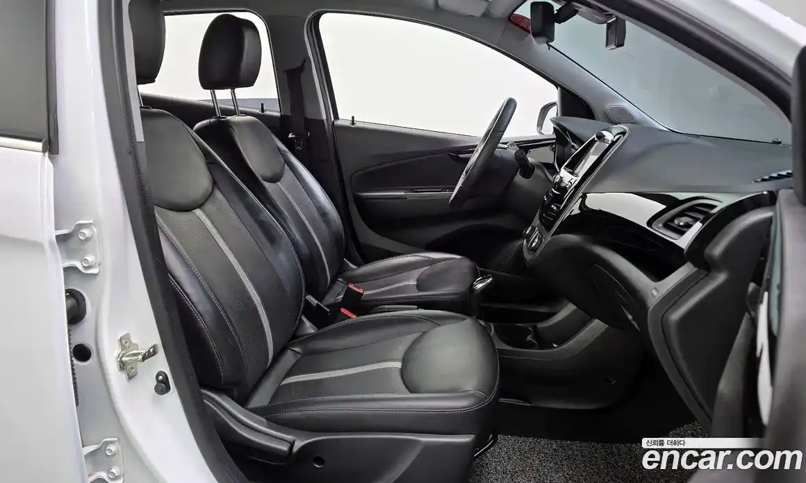 Chevrolet Spark 2021 1.0 Автомат в Москве № 104223, фото 3