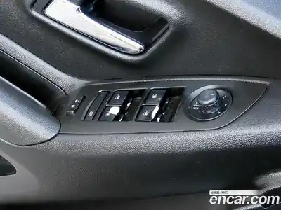 Chevrolet Trax 2018 1.4 Автомат в Москве № 105060, миниатюра 12
