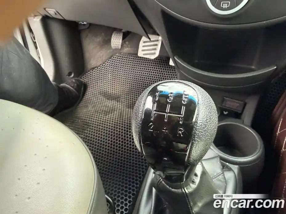 Chevrolet Spark 2012 1.0 Механическая в Москве № 105401, фото 14