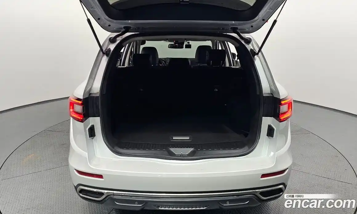 Renault QM6 2024 2.0 Автомат в Москве № 105982, фото 9