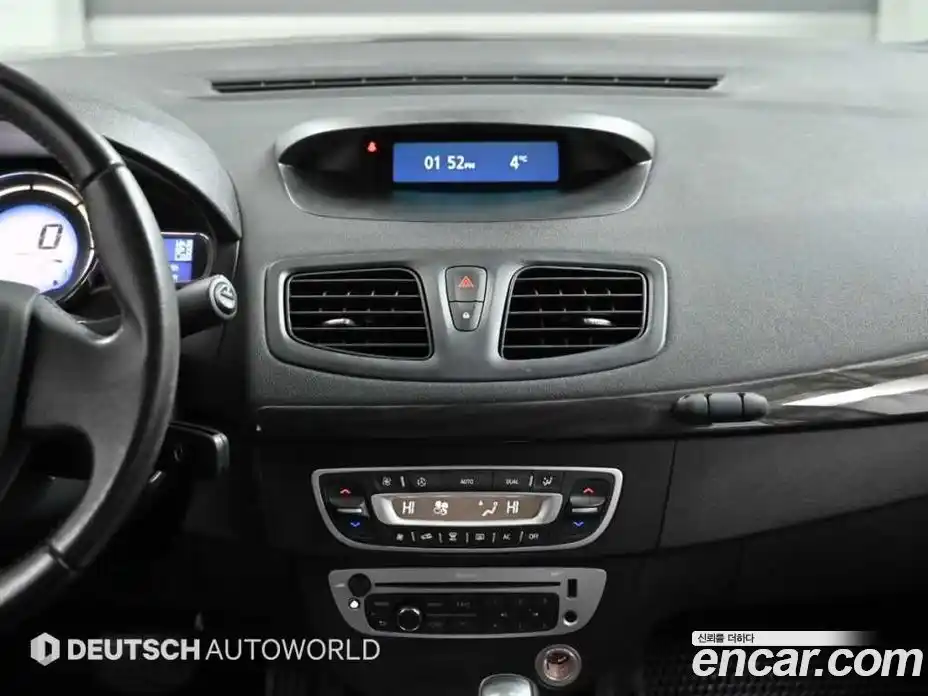 Renault SM3 2013 1.6 Автомат в Москве № 106207, фото 14