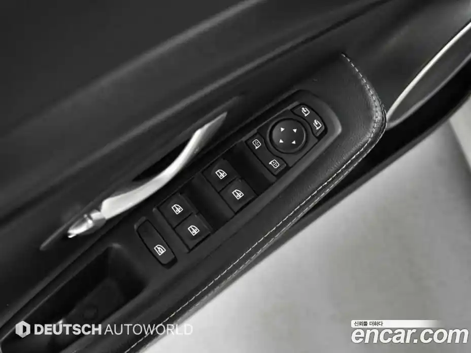 Renault SM3 2013 1.6 Автомат в Москве № 106207, фото 16