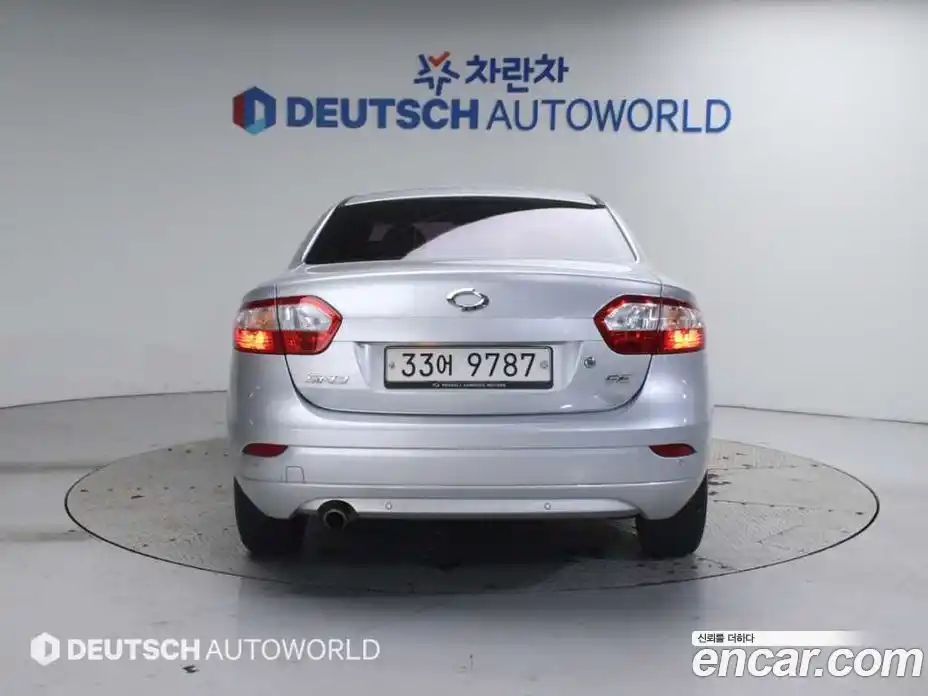 Renault SM3 2013 1.6 Автомат в Москве № 106207, фото 4