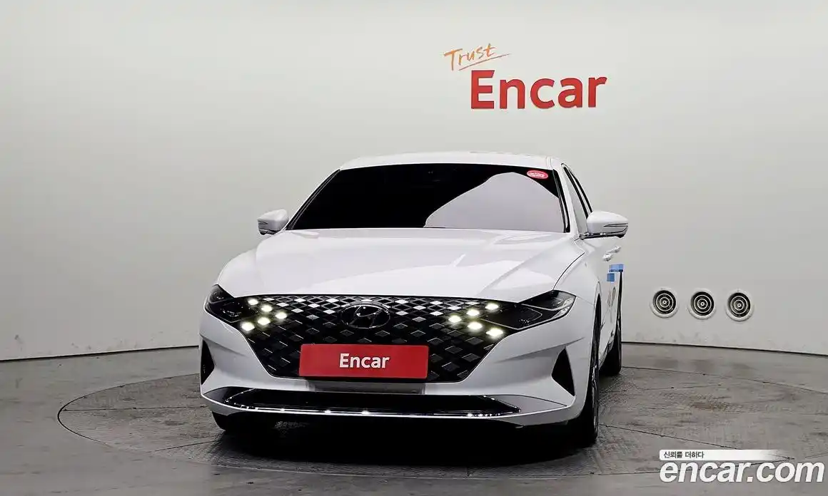 Hyundai Grandeur 2022 2.5 Автомат в Москве № 108913, фото 13