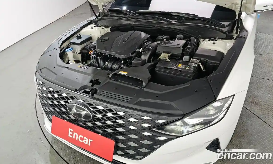 Hyundai Grandeur 2022 2.5 Автомат в Москве № 108913, фото 17