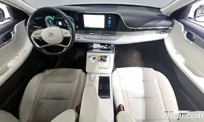 Hyundai Grandeur 2022 2.5 Автомат в Москве № 108913, миниатюра 2