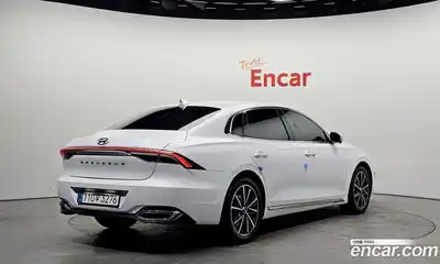 Hyundai Grandeur 2022 2.5 Автомат в Москве № 108913, миниатюра 5