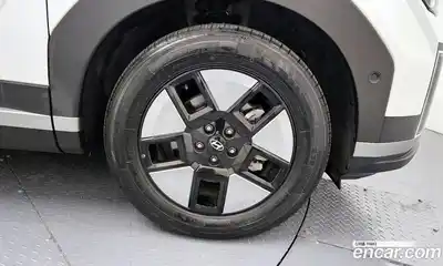 Hyundai Santa Fe 2024 1.6 Автомат в Москве № 111432, миниатюра 5