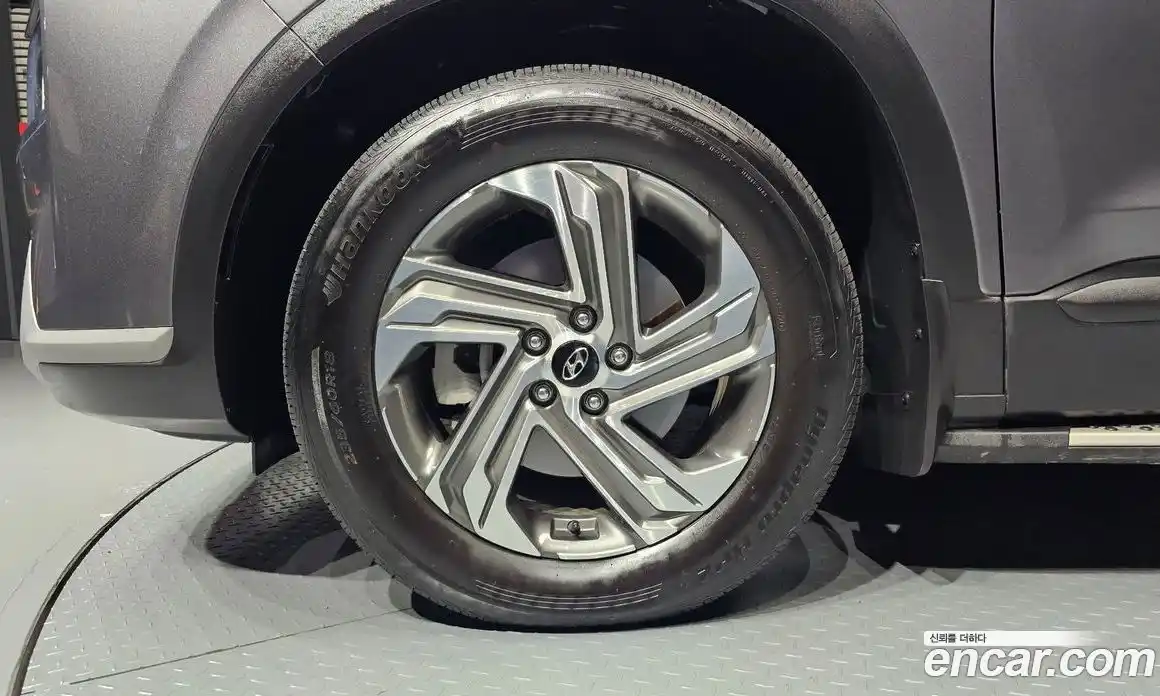 Hyundai Santa Fe 2021 2.2 Автомат в Москве № 112760, фото 5