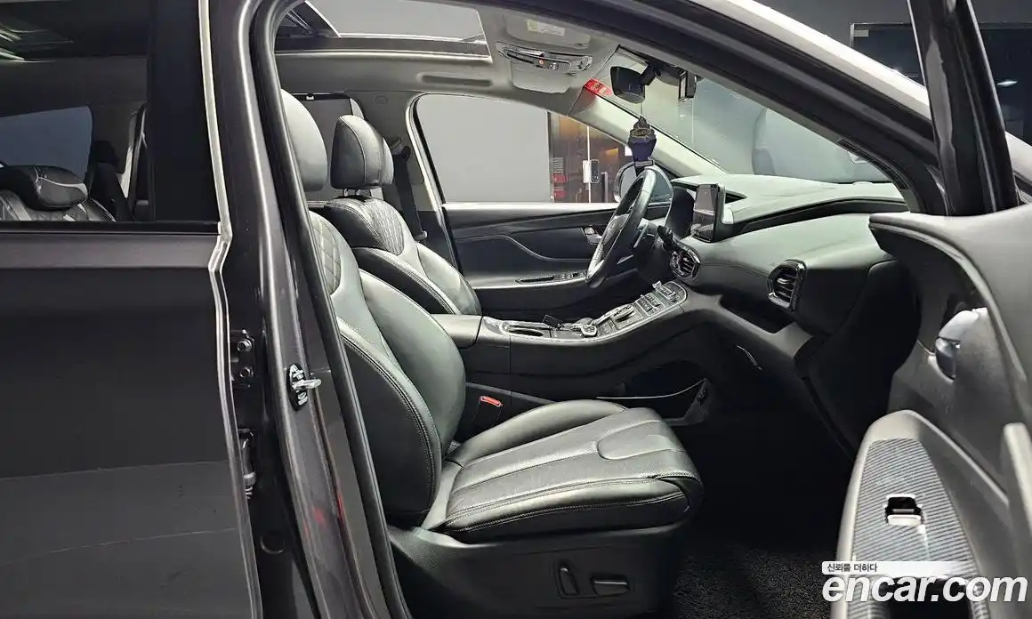 Hyundai Santa Fe 2021 2.2 Автомат в Москве № 112760, фото 10