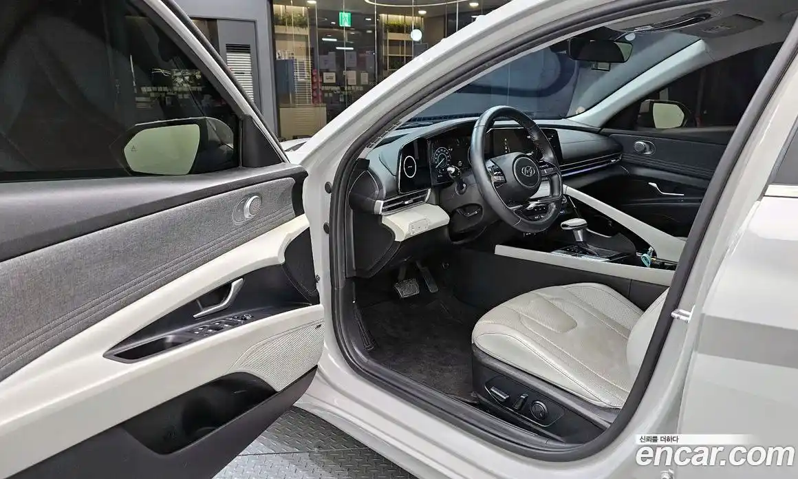 Hyundai Avante 2021 1.6 Автомат в Москве № 113466, фото 4