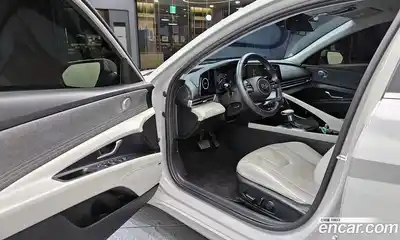 Hyundai Avante 2021 1.6 Автомат в Москве № 113466, миниатюра 4