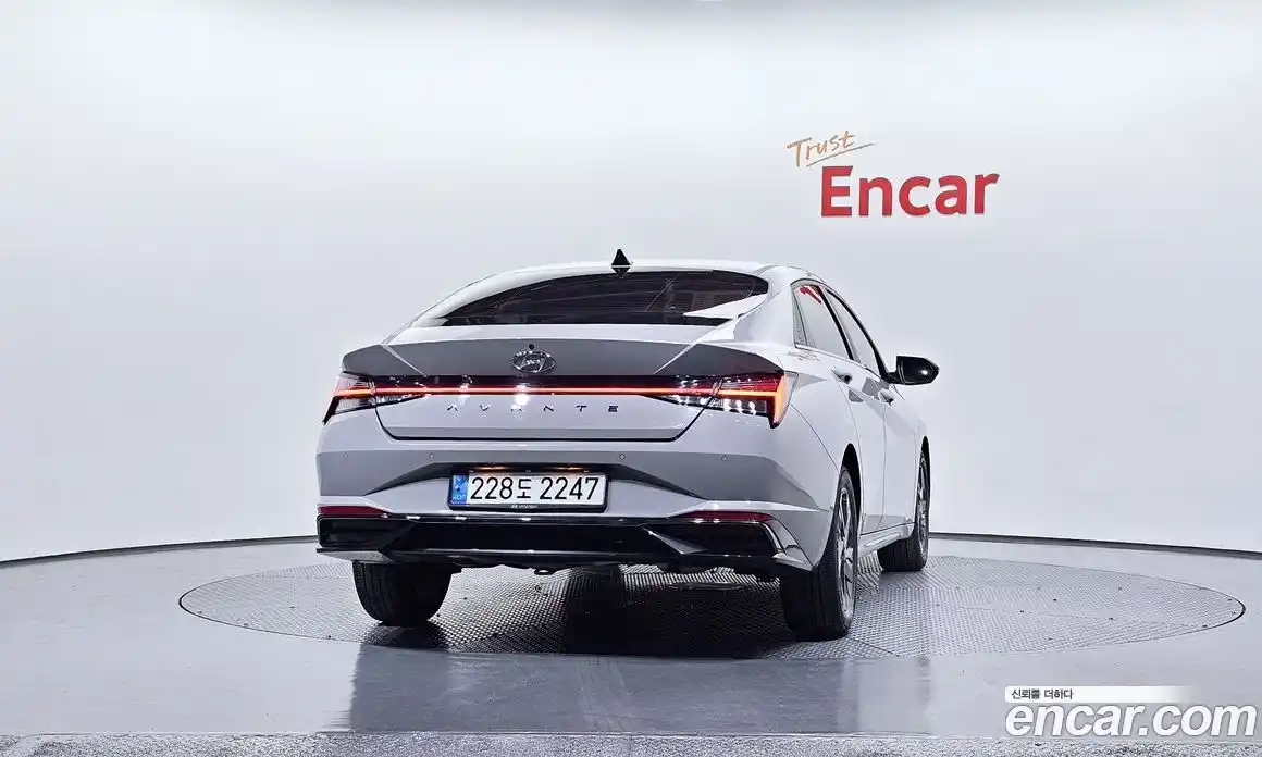 Hyundai Avante 2021 1.6 Автомат в Москве № 113466, фото 8