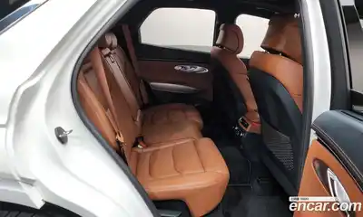 Genesis GV70 2024 2.5 Автомат в Москве № 117695, миниатюра 11