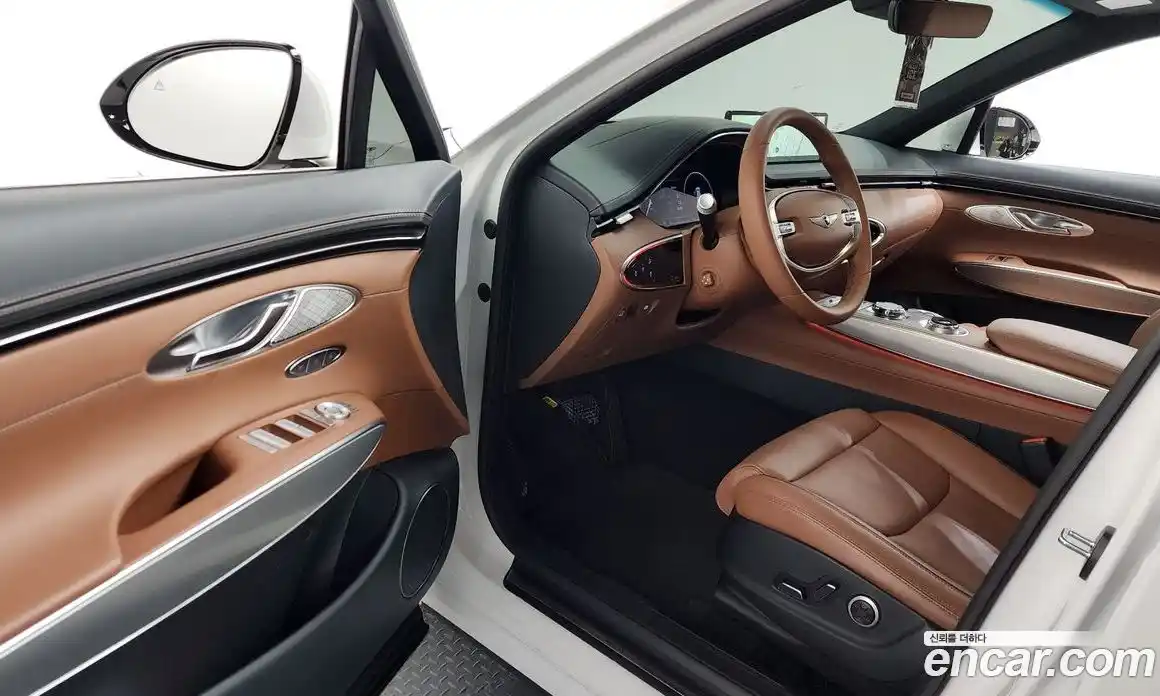 Genesis GV70 2024 2.5 Автомат в Москве № 117695, фото 16