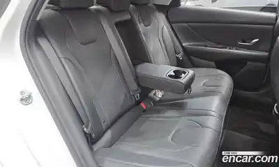 Hyundai Avante 2023 1.6 Автомат в Москве № 118742, миниатюра 12