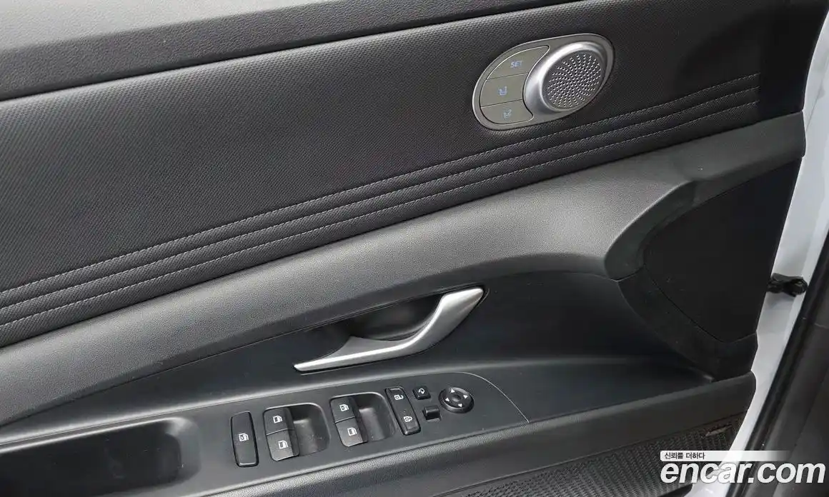 Hyundai Avante 2023 1.6 Автомат в Москве № 118742, фото 17