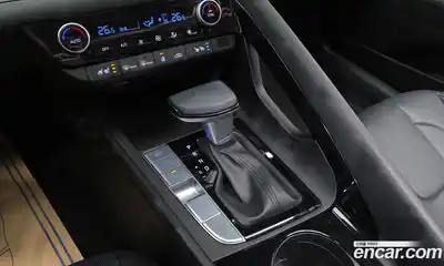 Hyundai Avante 2023 1.6 Автомат в Москве № 118742, миниатюра 9