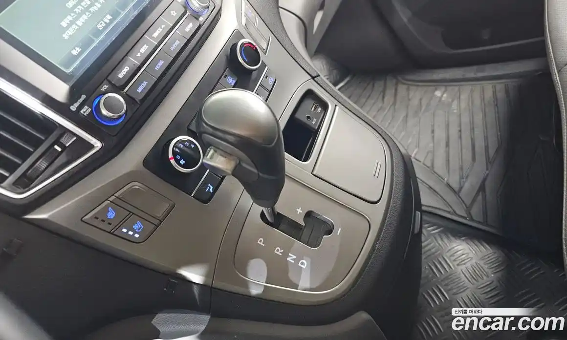 Hyundai Starex 2021 2.5 Автомат в Москве № 123676, фото 7