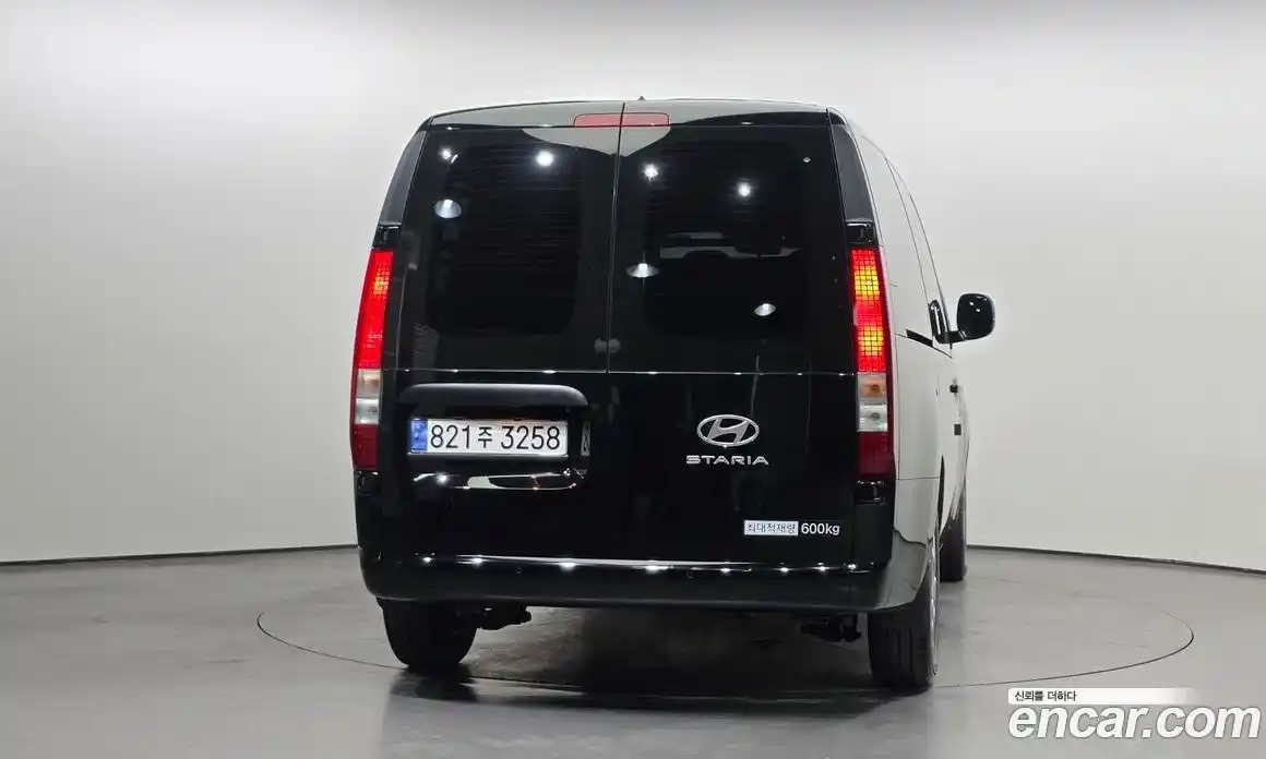 Hyundai Staria 2025 1.6 Автомат в Москве № 124742, фото 1