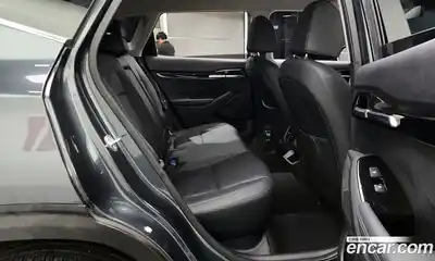 Kia Seltos 2024 1.6 Автомат в Москве № 12487, миниатюра 2