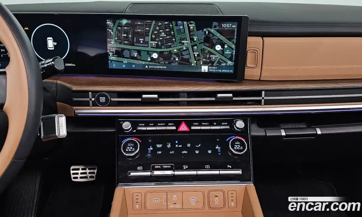 Hyundai Santa Fe 2024 1.6 Автомат в Москве № 125536, фото 14