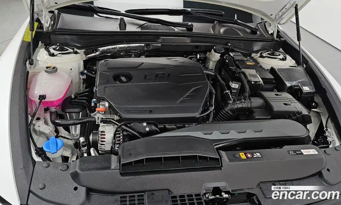 Hyundai Sonata 2025 2.0 Автомат в Москве № 130078, фото 15