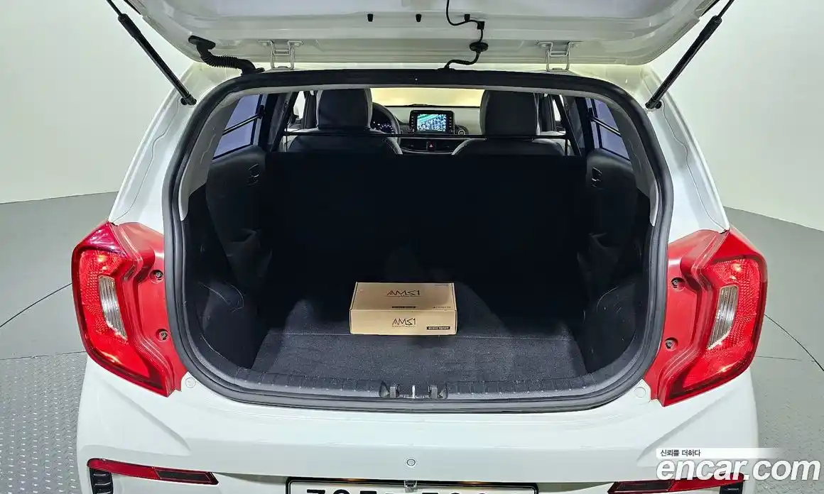 Kia Morning 2021 1.0 Автомат в Москве № 131523, фото 20